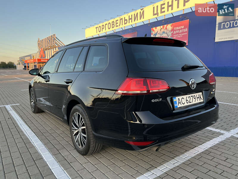 Універсал Volkswagen Golf 2016 в Луцьку