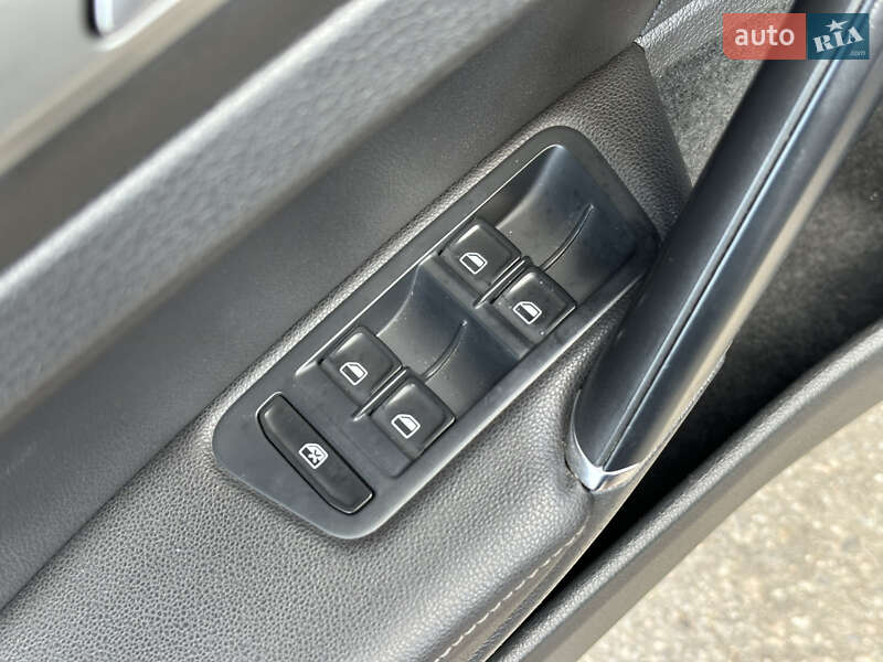 Хэтчбек Volkswagen Golf 2014 в Харькове