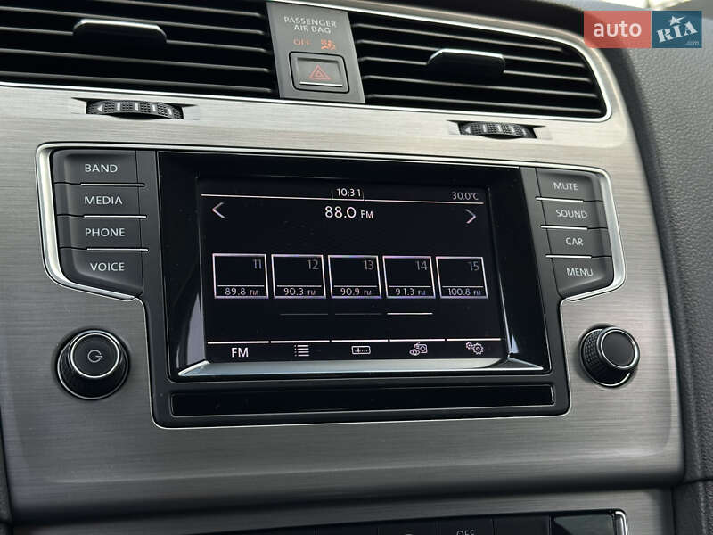 Хэтчбек Volkswagen Golf 2014 в Харькове