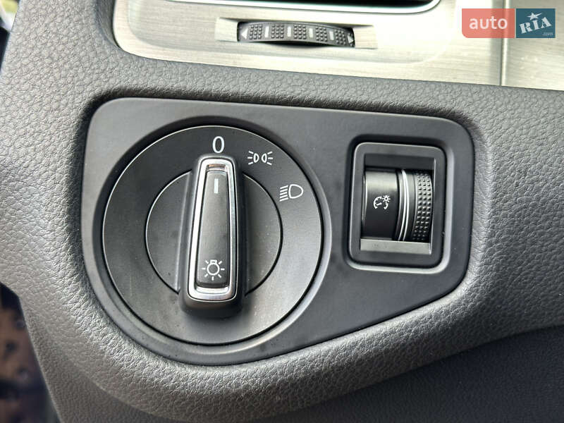 Хэтчбек Volkswagen Golf 2014 в Харькове