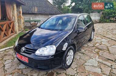 Хэтчбек Volkswagen Golf 2006 в Могилев-Подольске