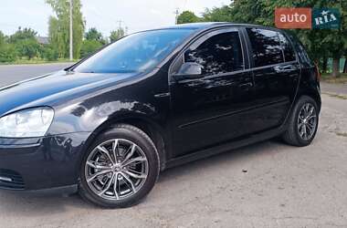Хетчбек Volkswagen Golf 2005 в Миргороді