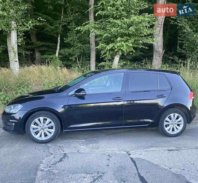 Хетчбек Volkswagen Golf 2013 в Мукачевому