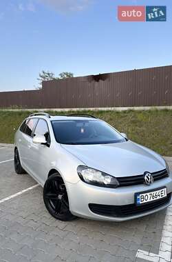 Універсал Volkswagen Golf 2010 в Тернополі