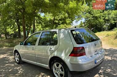 Хэтчбек Volkswagen Golf 2001 в Белгороде-Днестровском