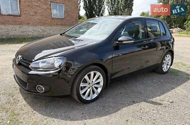 Хетчбек Volkswagen Golf 2014 в Києві