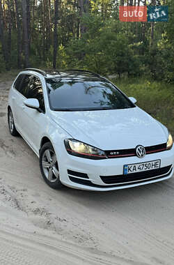 Универсал Volkswagen Golf 2015 в Житомире