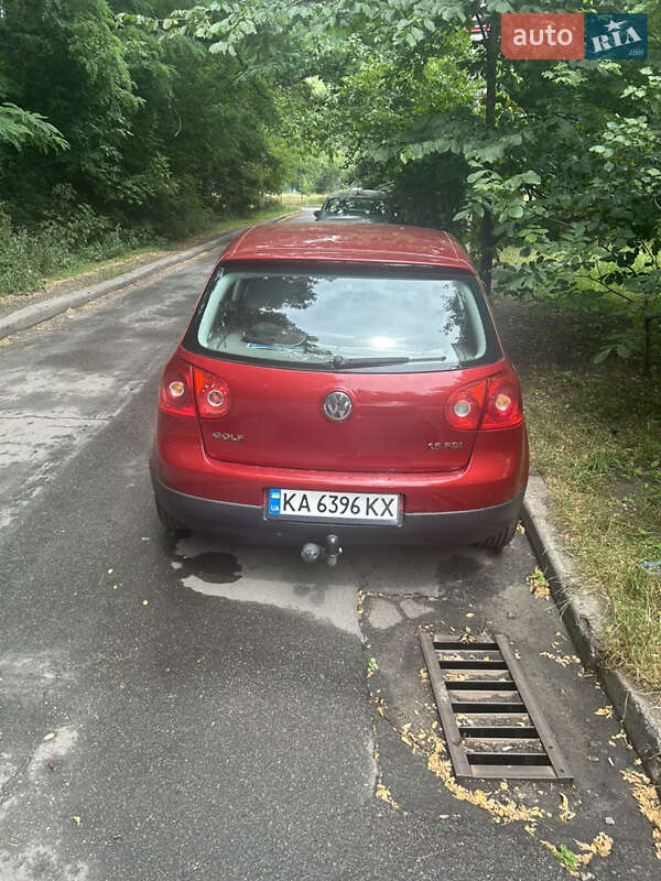 Volkswagen Golf 2004