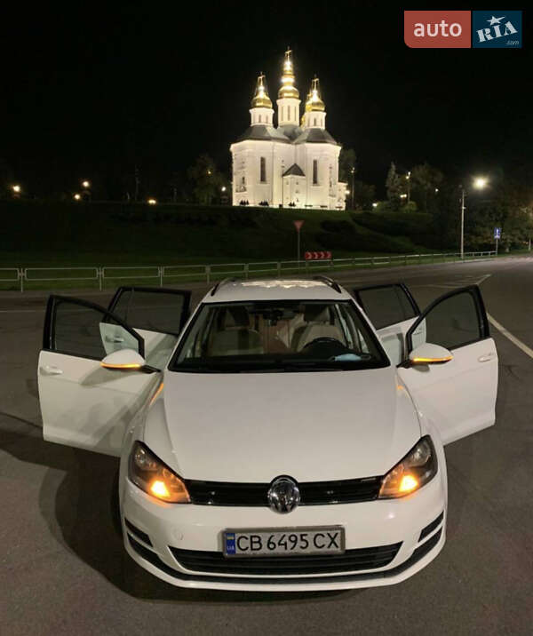 Универсал Volkswagen Golf 2015 в Чернигове