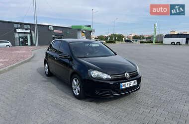 Хетчбек Volkswagen Golf 2010 в Мукачевому