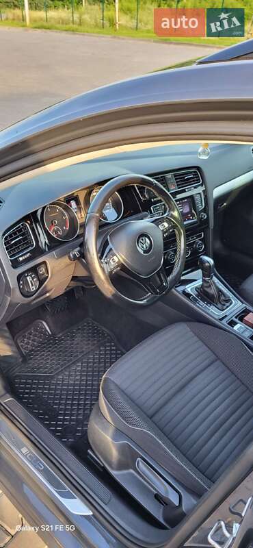 Універсал Volkswagen Golf 2014 в Луцьку