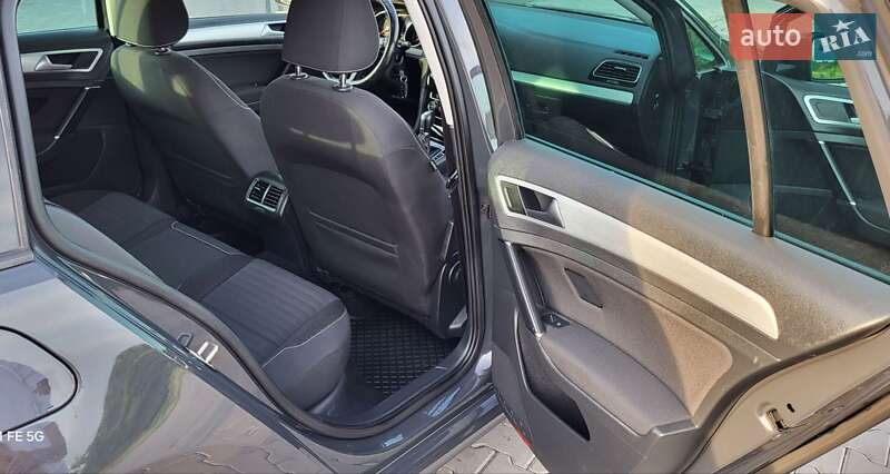 Універсал Volkswagen Golf 2014 в Луцьку