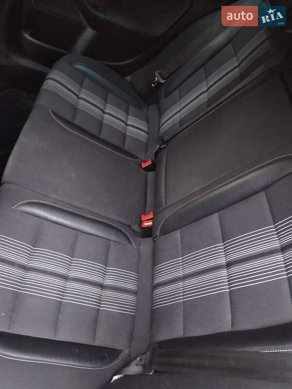 Универсал Volkswagen Golf 2012 в Ахтырке