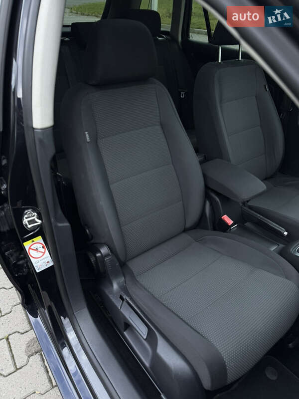 Универсал Volkswagen Golf 2010 в Красилове