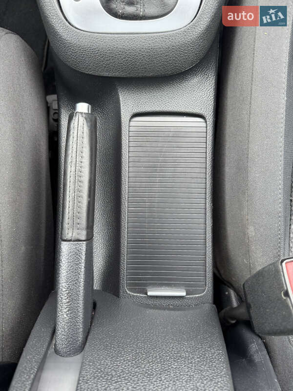 Универсал Volkswagen Golf 2010 в Красилове