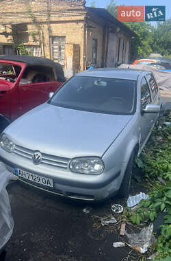 Хетчбек Volkswagen Golf 2001 в Києві