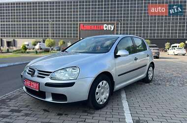 Хэтчбек Volkswagen Golf 2005 в Луцке
