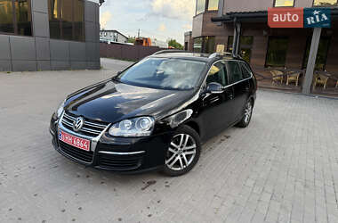 Универсал Volkswagen Golf 2009 в Ровно