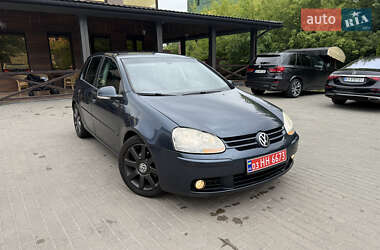Хэтчбек Volkswagen Golf 2008 в Ровно