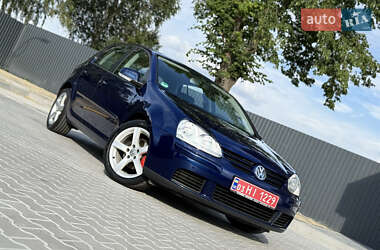 Хетчбек Volkswagen Golf 2006 в Володимирі
