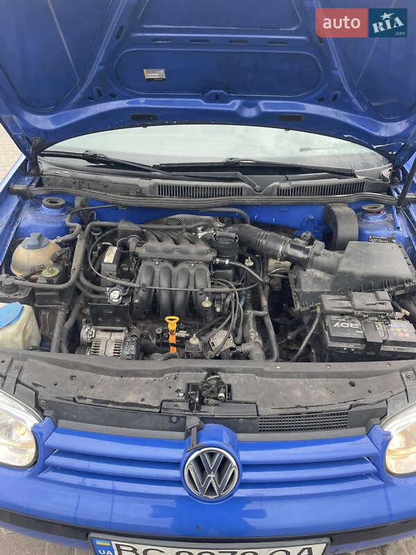 Хетчбек Volkswagen Golf 1998 в Надвірній
