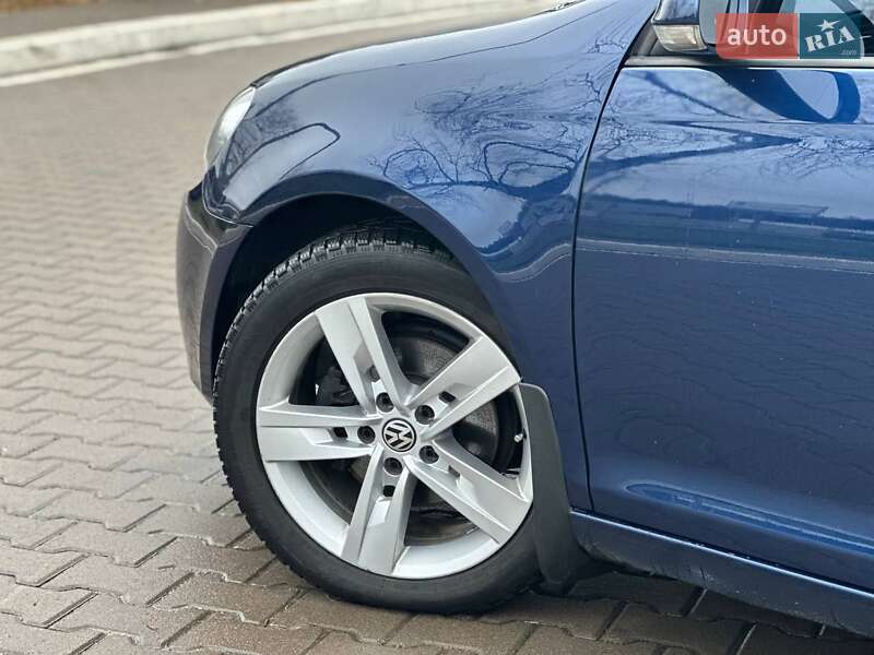 Универсал Volkswagen Golf 2013 в Киеве