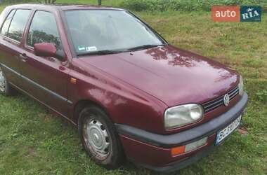 Хетчбек Volkswagen Golf 1995 в Стрию