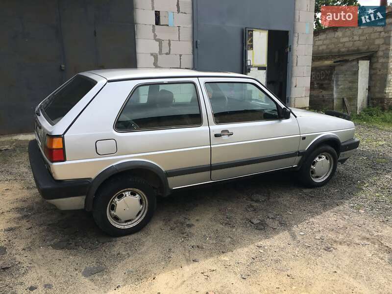 Хэтчбек Volkswagen Golf 1989 в Ковеле