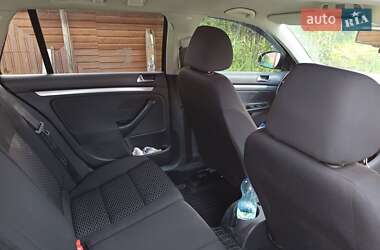 Універсал Volkswagen Golf 2011 в 