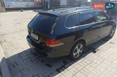 Універсал Volkswagen Golf 2011 в 