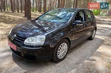 Хэтчбек Volkswagen Golf 2004 в Харькове