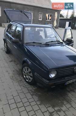 Хэтчбек Volkswagen Golf 1986 в Рогатине
