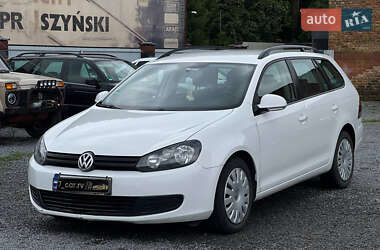 Универсал Volkswagen Golf 2010 в Ровно