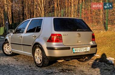 Хэтчбек Volkswagen Golf 2003 в Львове
