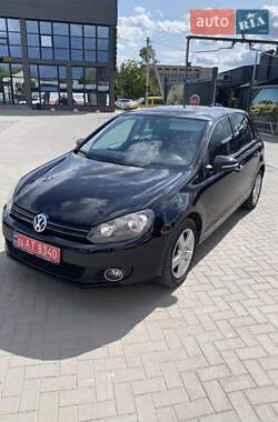Хэтчбек Volkswagen Golf 2010 в Хмельницком