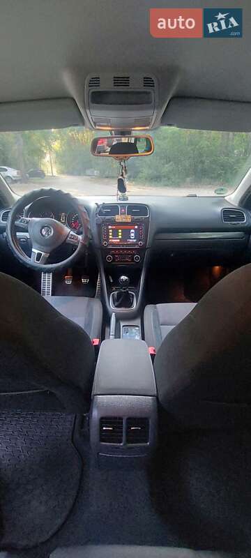 Универсал Volkswagen Golf 2011 в Полтаве