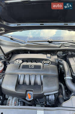 Хэтчбек Volkswagen Golf 2006 в 