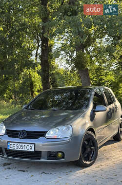 Хетчбек Volkswagen Golf 2006 в Чернівцях
