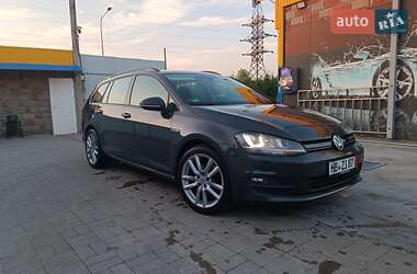Универсал Volkswagen Golf 2016 в Луцке