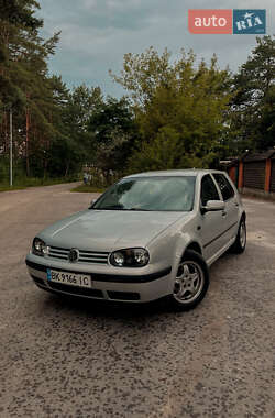 Хетчбек Volkswagen Golf 1999 в Вараші