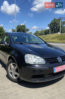 Хэтчбек Volkswagen Golf 2005 в Киеве