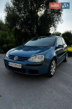 Хэтчбек Volkswagen Golf 2005 в Умани