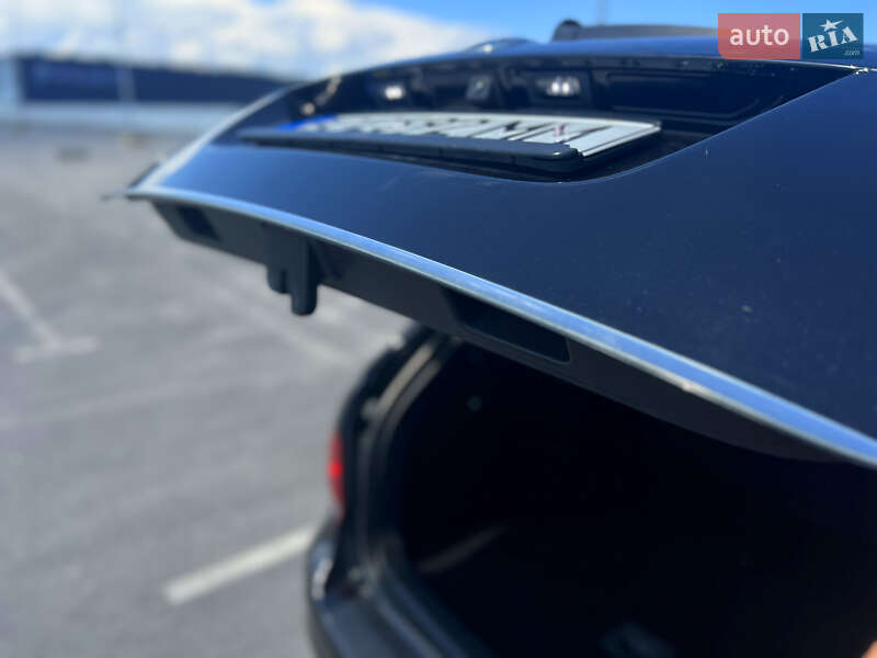 Універсал Volkswagen Golf 2012 в Львові