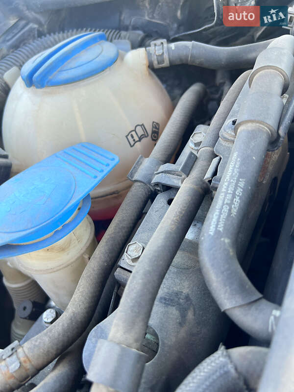 Універсал Volkswagen Golf 2012 в Львові