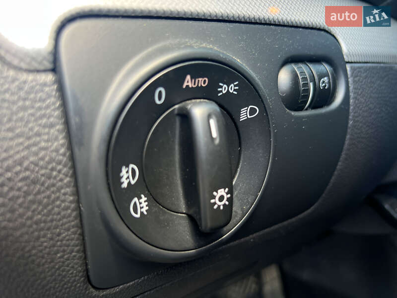 Універсал Volkswagen Golf 2012 в Львові