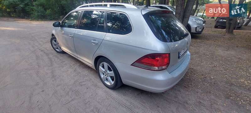 Универсал Volkswagen Golf 2011 в Полтаве