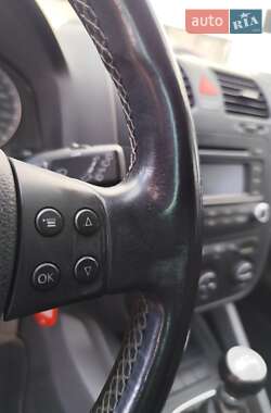 Хэтчбек Volkswagen Golf 2008 в 