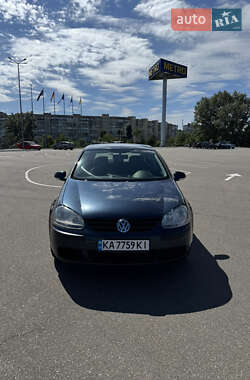 Хетчбек Volkswagen Golf 2005 в Києві