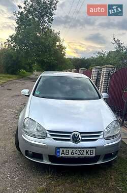 Хэтчбек Volkswagen Golf 2006 в 