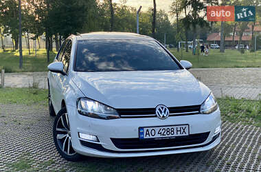 Хэтчбек Volkswagen Golf 2013 в Мукачево
